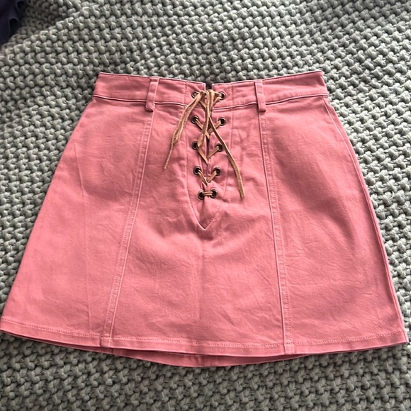 Forever 21.. pink zip-up skirt. - Picture 1 of 2